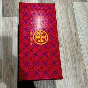 Tory Burch shoe box